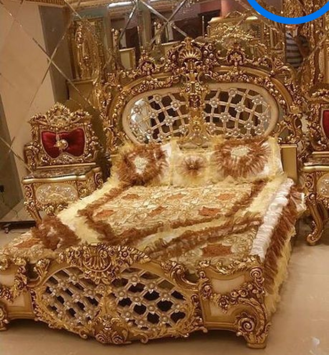 İTALYAN ARIKOVANI YATAK ODASI TAKIMI ( 69.999€ )+kdv