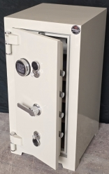 "       0008TERS TERS KAPAKLI TİPİ 1 Cİ SINIF LÜKS ULUSLARARASI STANDARTLARDA OKSİJENLE KESMEYE VE MATKAP DELMEYE KARŞI YÜKSEK GÜVENLİKLİ 2 ÖZEL ANAHTARLI VE ELEKTRONİK ŞİFRELİ ÇELİK PARA KASASI DIŞ ÖLÇÜSÜ 100*53*50CM İÇ ÖLÇÜSÜ 75*40*30CM 400KĞ ( 1999€ )+KDV ADRESE TESLİM