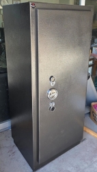 " 0013KT YANĞIN EVRAK KASASI KLASÖR SAKLAMAK İÇİN 28 KLASÖR KAPASİTELİ OFİS KLASÖR KASASI ( İÇ ÖLÇÜ 130*50*40CM ) DIŞ ÖLÇÜ 157*67*48CM 299LT 200KĞ ( 1599€ )+KDV ADRESE TESLİM ( Fireproof Document Safes )